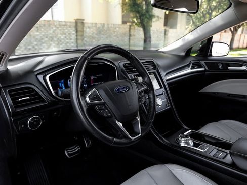 Used 2017 Ford Fusion Titanium image 25