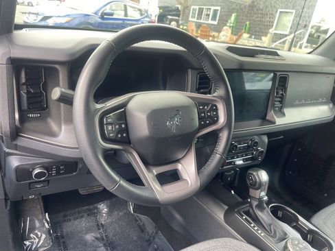 Used 2025 Ford Bronco Big Bend image 9