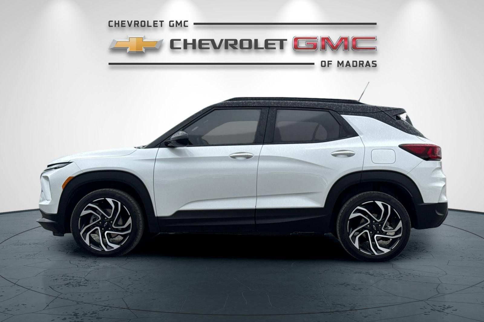 Used 2026 Chevrolet TrailBlazer RS w/ Convenience Package AWD/4WD image 6