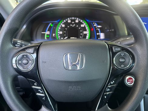 Used 2015 Honda Accord Hybrid Sedan image 15