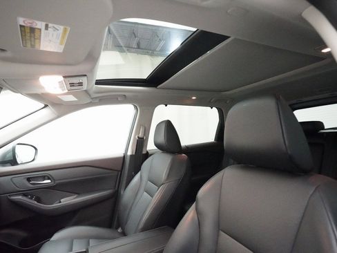 Certified 2023 Nissan Rogue SV w/ SV Premium Package image 32