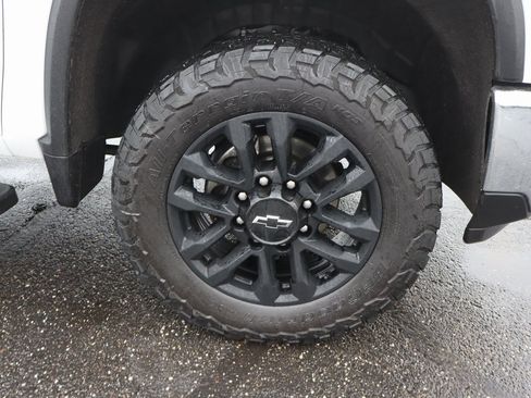 Used 2025 Chevrolet Silverado 2500 LT w/ All Star Edition image 30