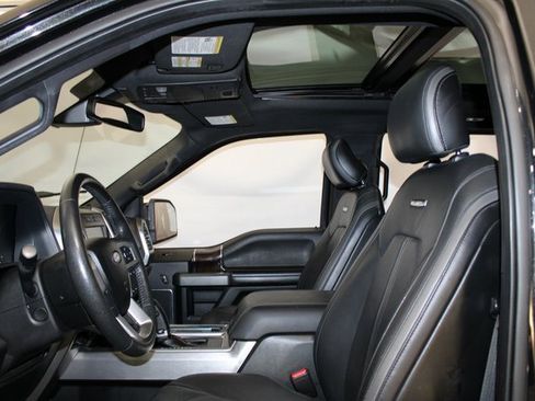 Used 2015 Ford F150 Platinum image 8