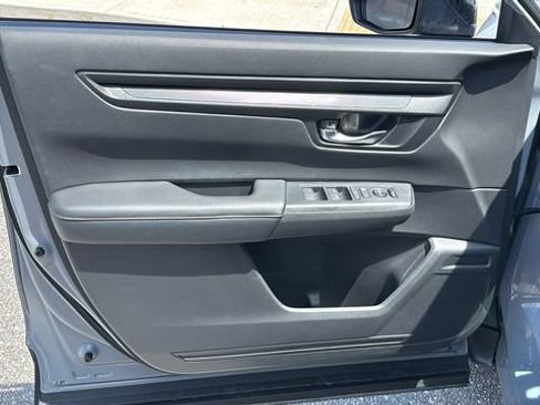 Used 2025 Honda CR-V Sport image 18