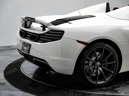 Used 2013 McLaren MP4-12C Spider image 21