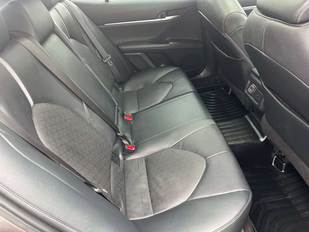 Used 2021 Toyota Camry XSE FWD image 17