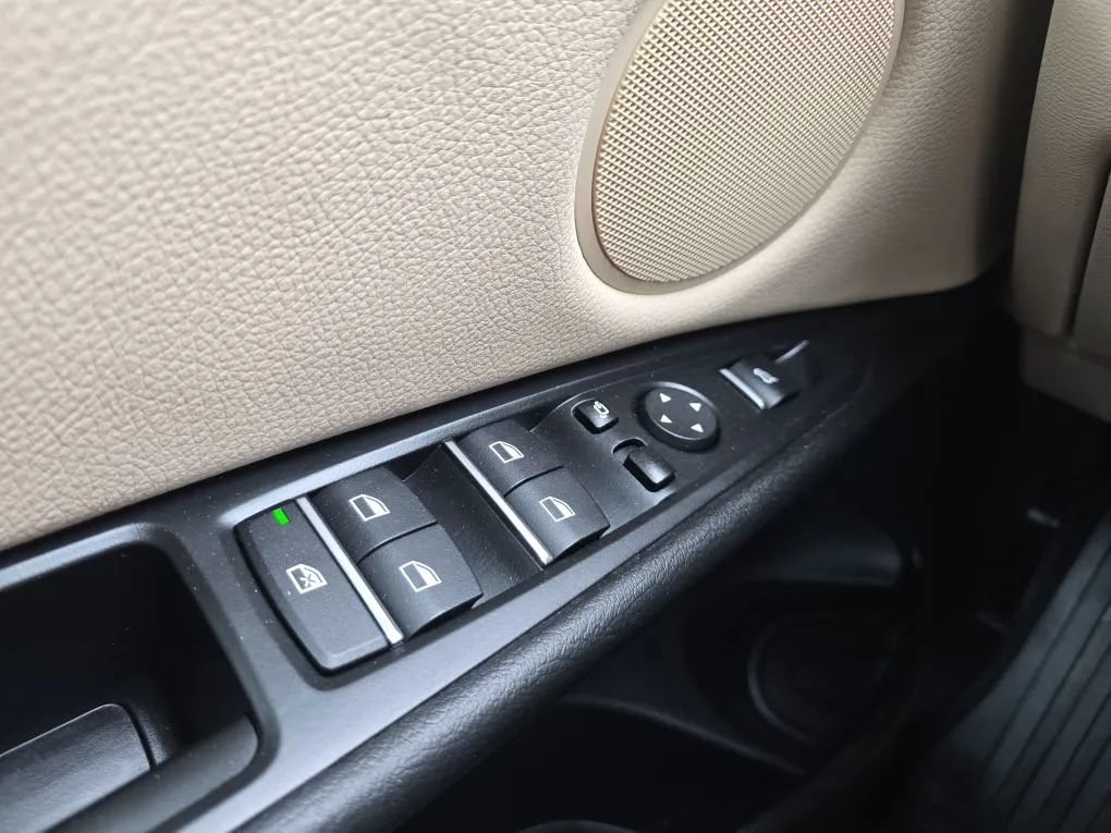Used 2018 BMW X5 sDrive35i RWD image 24