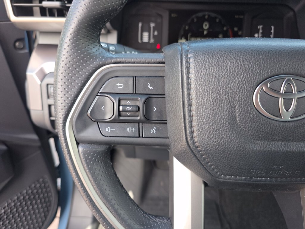 Certified 2026 Toyota 4Runner SR5 AWD/4WD image 30