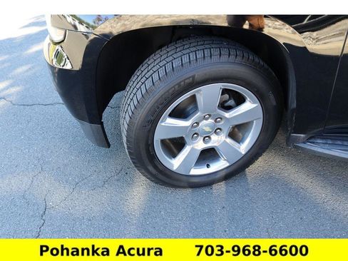 Used 2018 Chevrolet Suburban LT w/ Luxury Package image 32