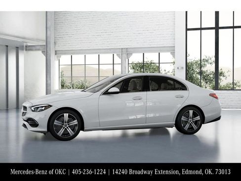 Used 2025 Mercedes-Benz C 300 4MATIC Sedan image 36