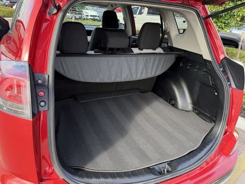 Used 2017 Toyota RAV4 XLE w/ Plus Extra Value Package FWD image 22