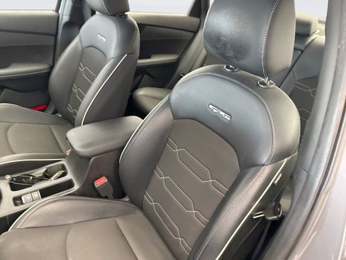 Used 2023 Kia Forte GT-Line w/ GT-Line Technology Package FWD image 10