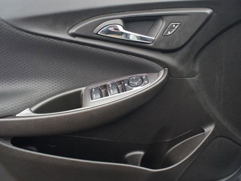 Used 2018 Chevrolet Malibu LS image 20