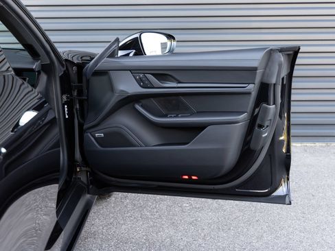 Certified 2026 Porsche Taycan RWD image 31