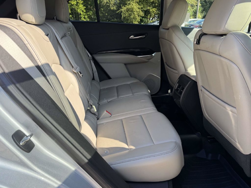 Used 2019 Cadillac XT4 Premium Luxury AWD/4WD image 15