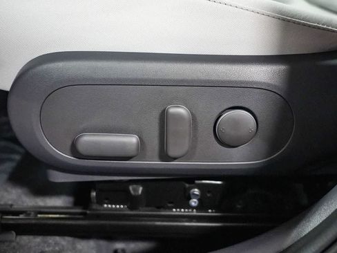 Used 2024 Hyundai Kona SEL w/ Convenience Package FWD image 21