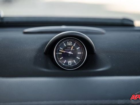 Used 2016 Mercedes-Benz SL 63 AMG AMG SL 63 w/ Driver Assistance Package image 14