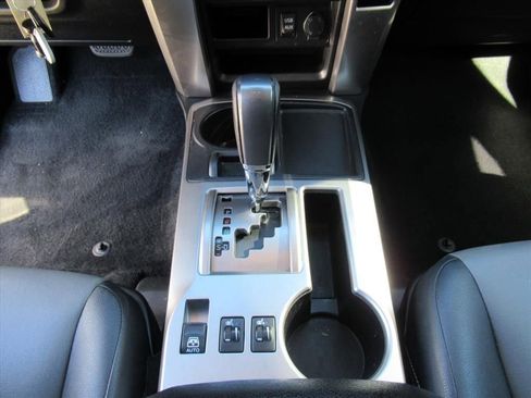 Used 2016 Toyota 4Runner SR5 image 20