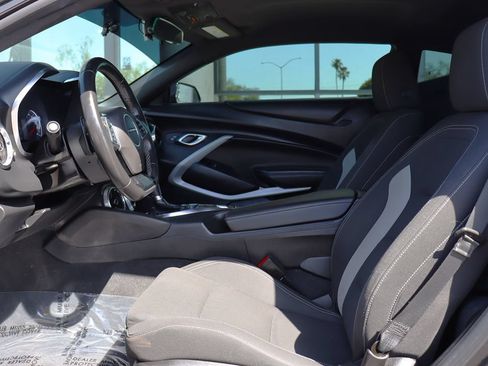 Used 2022 Chevrolet Camaro LT RWD image 34