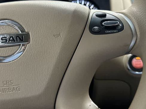 Used 2015 Nissan Pathfinder S FWD image 18