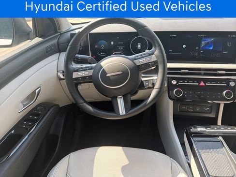 Certified 2025 Hyundai Tucson Limited AWD/4WD image 16