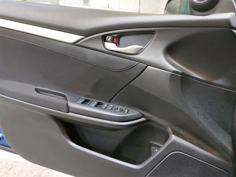 Used 2018 Honda Civic EX image 25