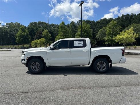 New 2025 Nissan Frontier SV w/ SV Convenience Package image 5