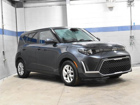 Used 2023 Kia Soul LX w/ LX Technology Package image 29