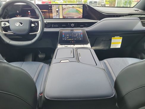 New 2026 INFINITI QX80 4WD image 14