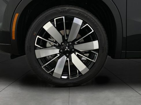 New 2025 Mitsubishi Outlander SE image 12