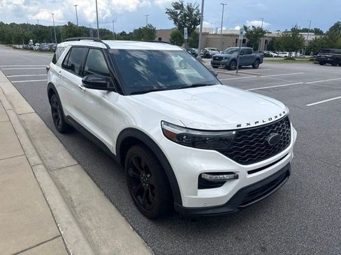 Used 2022 Ford Explorer ST w/ Equipment Group 401A AWD/4WD image 4