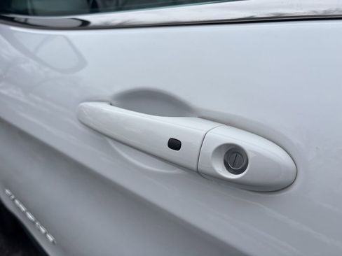 Certified 2020 Jeep Cherokee Limited image 32