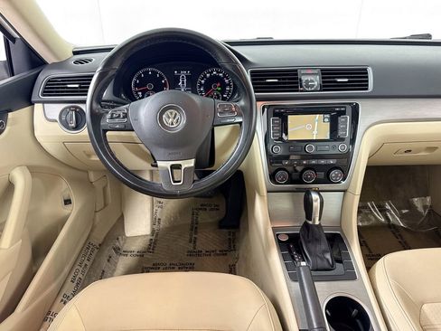 Used 2015 Volkswagen Passat 1.8T SE FWD image 25