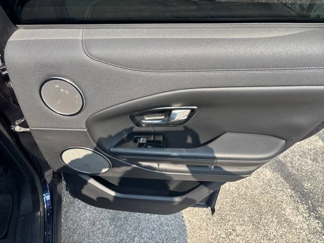 Used 2018 Land Rover Range Rover Evoque SE AWD/4WD image 50