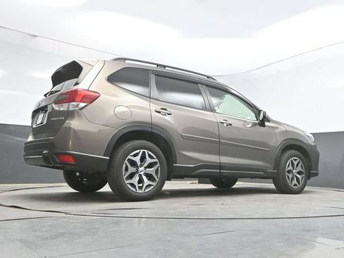 Used 2020 Subaru Forester Premium AWD/4WD image 42