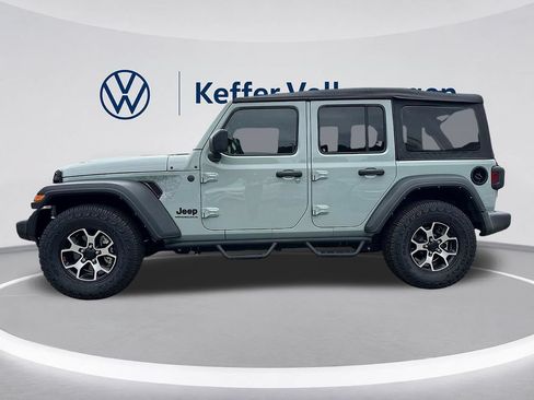 Used 2023 Jeep Wrangler Unlimited Sport AWD/4WD image 2