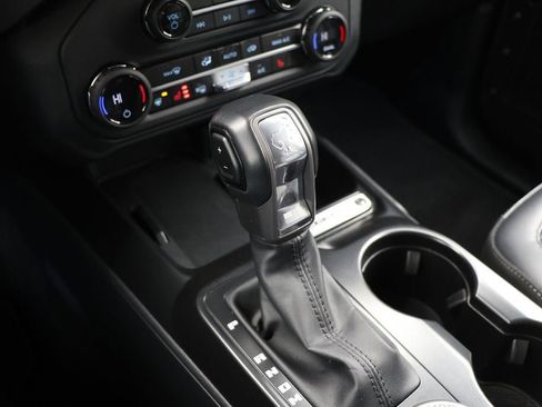 Used 2025 Ford Bronco Outer Banks image 27