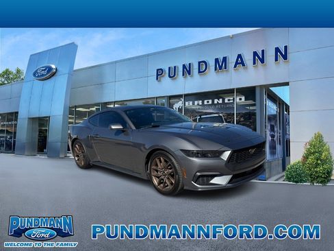 Used 2025 Ford Mustang Premium RWD image 1
