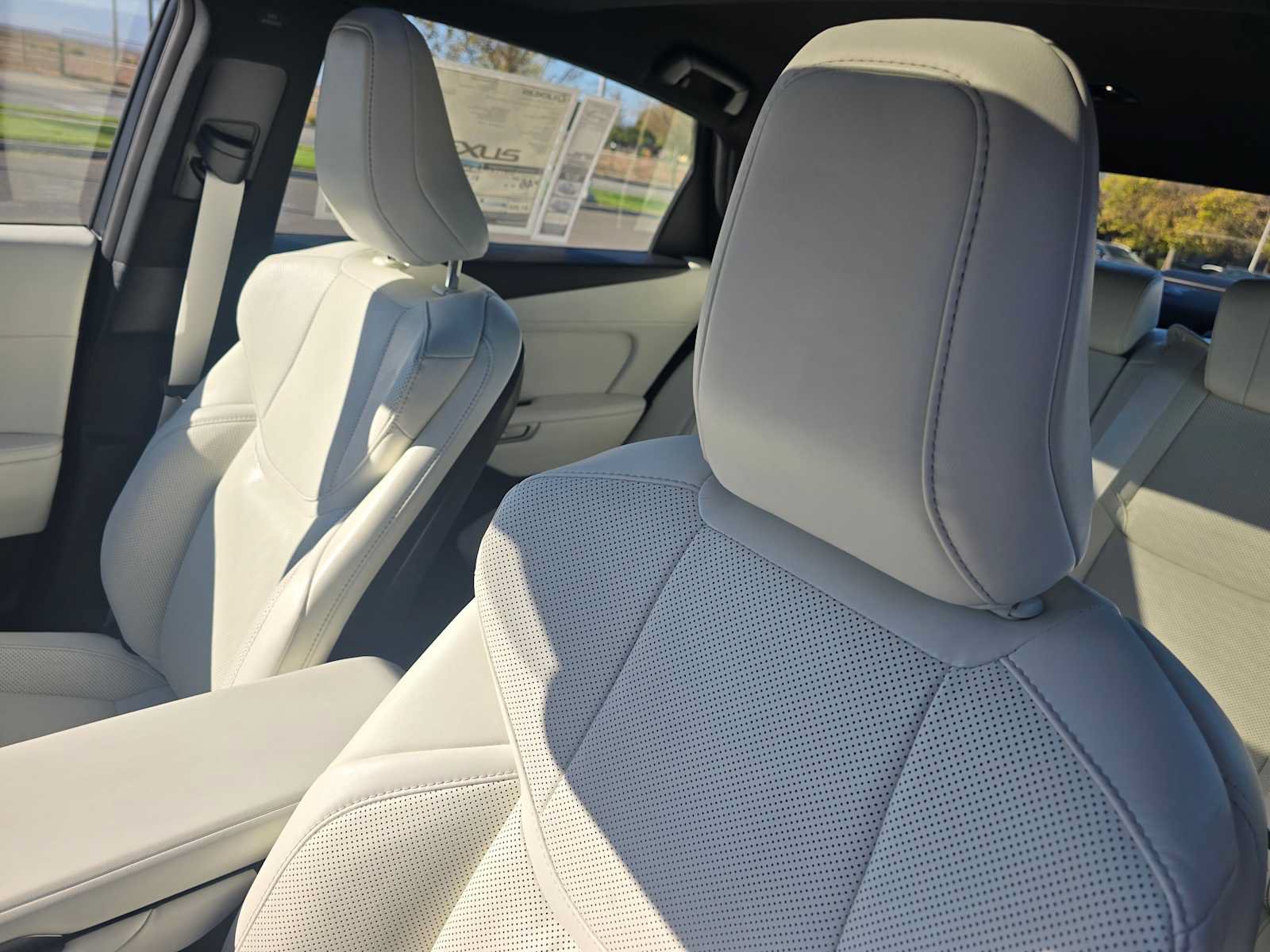 New 2026 Lexus ES 350h FWD image 24