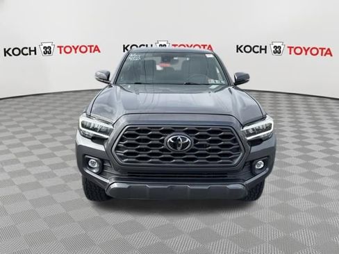 Used 2021 Toyota Tacoma TRD Off-Road w/ Technology Package image 2