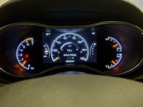 Used 2014 Jeep Grand Cherokee Limited image 14