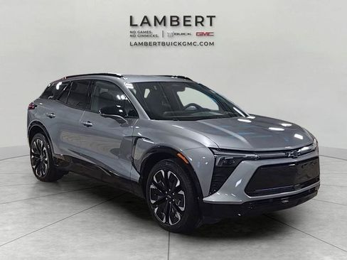 Used 2025 Chevrolet Blazer EV RS image 4