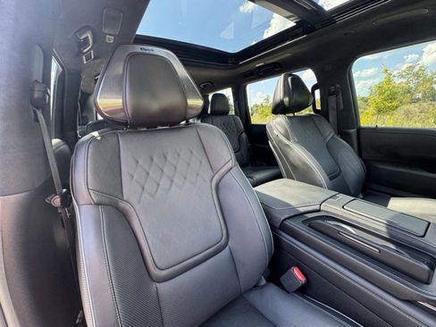 Certified 2025 INFINITI QX80 Autograph w/ Premium Cargo Package image 28