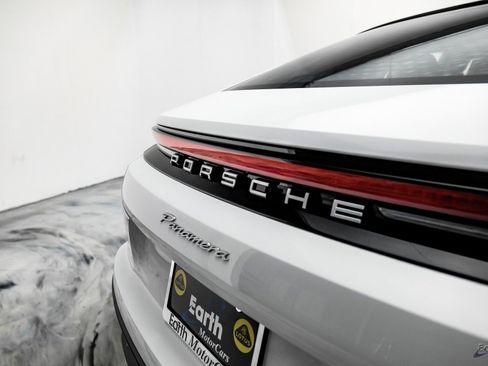 Used 2025 Porsche Panamera w/ Premium Package image 27
