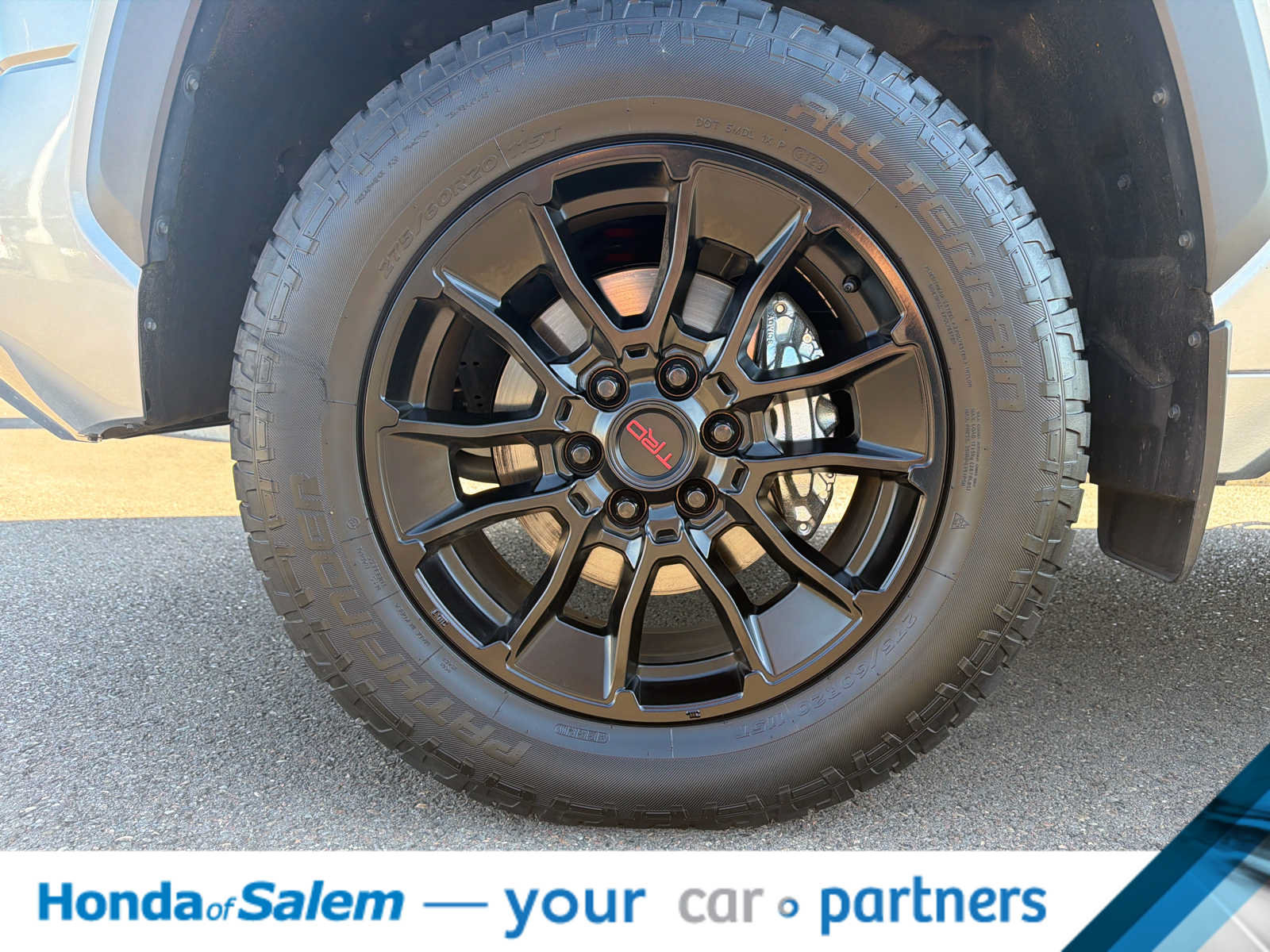 Used 2023 Toyota Tundra Limited w/ TRD Off-Road Package AWD/4WD image 8