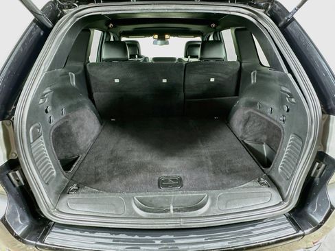 Used 2014 Jeep Grand Cherokee Altitude AWD/4WD image 28