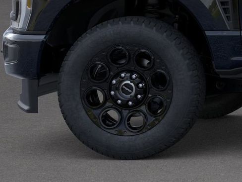 New 2026 Ford F250 Lariat w/ Black Appearance Package AWD/4WD image 19