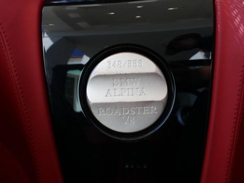 Used 2003 BMW Z8 image 37