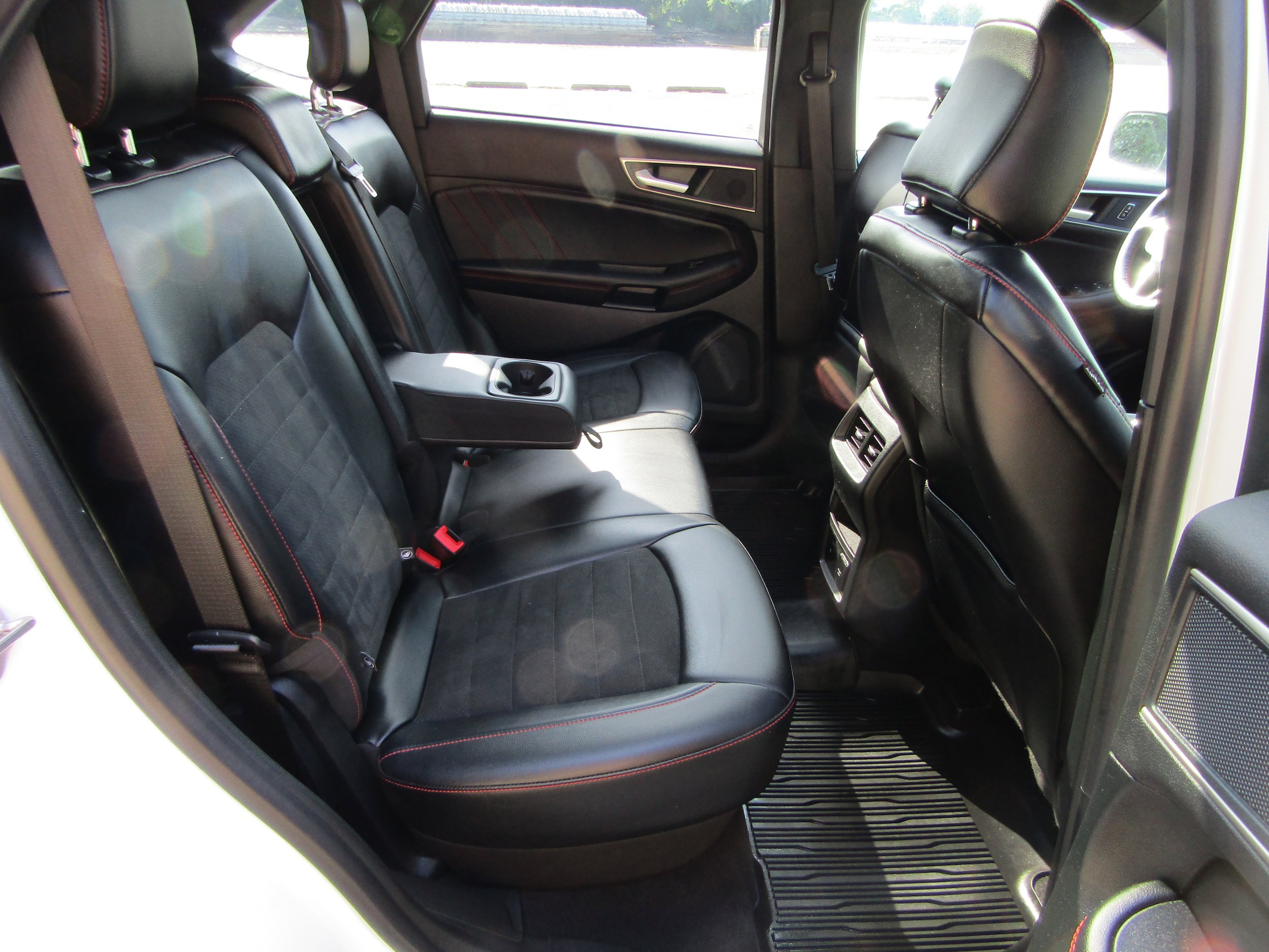 Used 2023 Ford Edge ST-Line AWD/4WD image 26