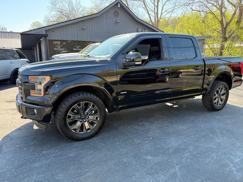 Used 2017 Ford F150 Lariat w/ Equipment Group 502A Luxury image 54